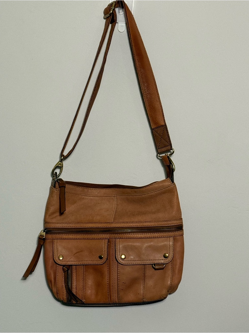 Vintage Fossil Cognac Leather Crossbody Bag with Brass Hardware